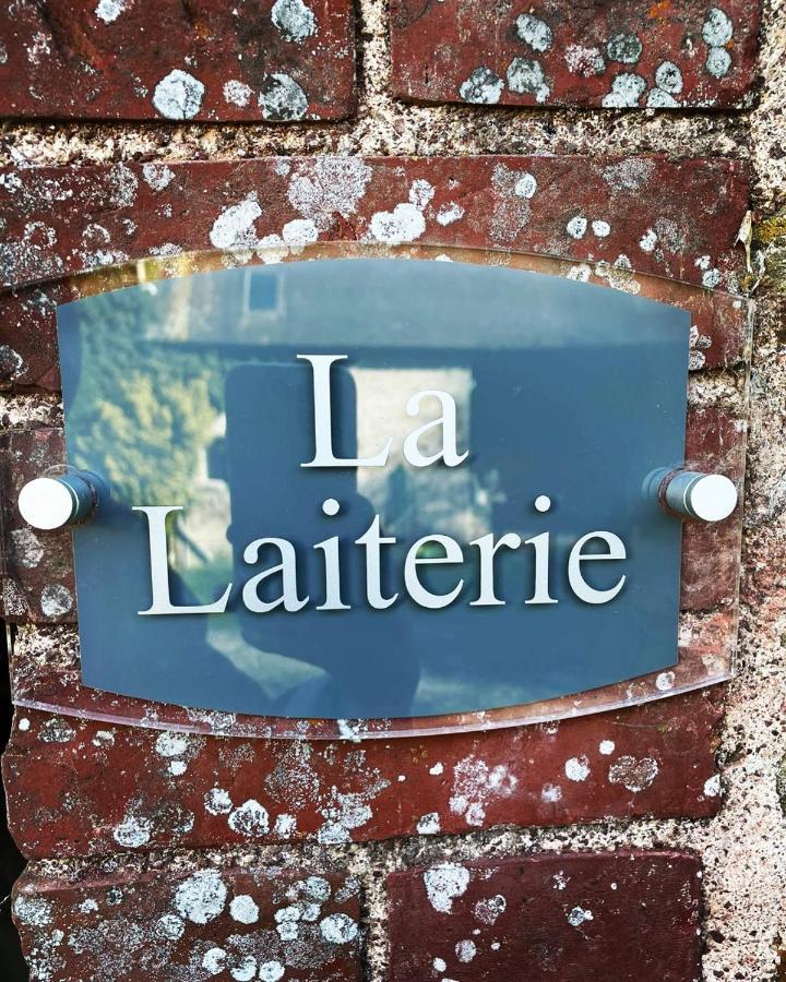 Les Rouges Terres Gites - La Laterie Saint-Amand  Eksteriør billede