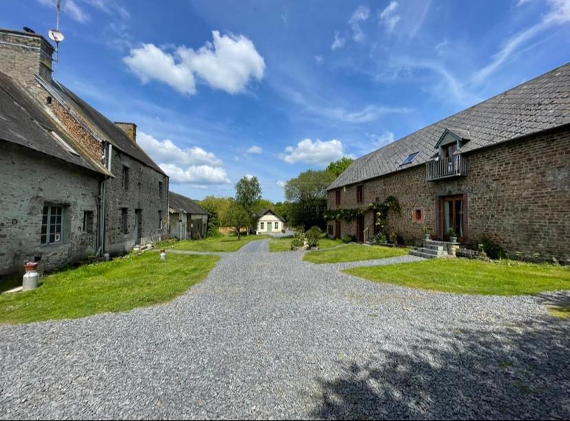 Les Rouges Terres Gites - La Laterie Saint-Amand  Eksteriør billede